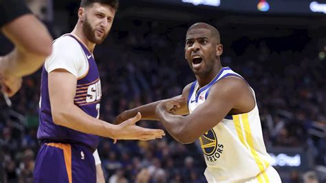 Warriors’ Chris Paul comes off bench for 1st time in his NBA career